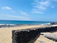 Trinity house en Playa Bastian - B&B Costa Teguise