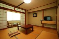 Chambre Triple de Style Japonais avec Salle de Bains Commune