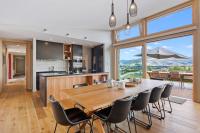 Vino and Views - Bannockburn Holiday Home