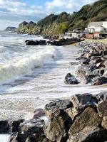 Centrally located "Spring Cottage" Perfect Ventnor Holiday Home - B&B