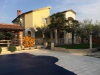 Apartment mit 2 Schlafzimmern und Terrasse