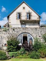 B&B Salers - Maison studio avec jardin - Bed and Breakfast Salers