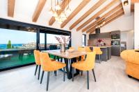 Penthouse with private Jacuzzi 