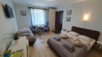 Dreibettzimmer mit eigenem Bad