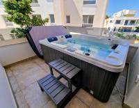 Villa Miss Sunshine with private jacuzzi - B&B