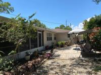 One Bed Suite near Beaches and Downtown Sarasota - B&B