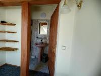 Zweibettzimmer mit Gemeinschafts-WC