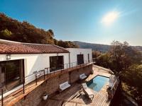 Belle maison contemporaine - B&B
