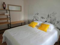 Gîte privatif, proche nature et plan d'eau - B&B Charlanges