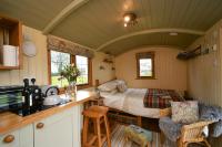 The Shepherds Hut - B&B Carmarthen