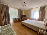 Economy Triple Room