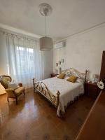 Apartment mit 3 Schlafzimmern und Balkon