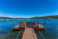 The Voges' Lake House - Sleeps 14 - 8 Adults Max. Lakefront, Dock, BBQ - B&B Big Bear Lake