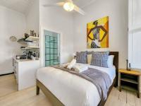 Cozy Studio in Observatory - B&B