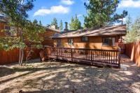 The Cuddle Inn - Walk to Village & Lake, Fireplace, Barbecue - B&B Big Bear Lake