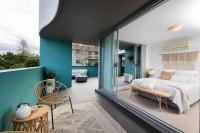 Shores 103 - B&B Forster