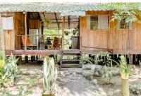 Luminosa Uvita Hostel - B&B