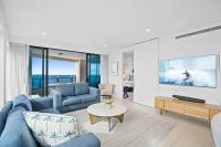 Three-Bedroom Apartment with Ocean View (Level 40+)