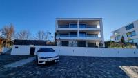 Premium Apartment Luka - Malinska - with heated pool - Chambres d'hôtes Malinska