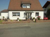 Ferienwohnung am Brunnen - B&B Großheubach