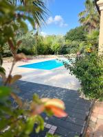 B&B Roquebrune-sur-Argens - Peaceful 4 stars eco-friendly villa with private pool and parking - Bed and Breakfast Roquebrune-sur-Argens