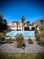 LA MAISON CACHEE-BA - B&B