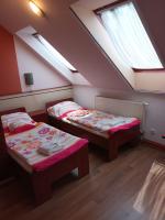 Zweibettzimmer mit eigenem Bad
