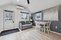 Luxe Lodges on Lake Erie - Chambres d’hôtes Port Dover