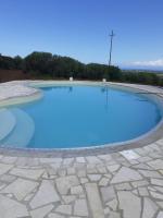 agriturismo gli olivastri, appartamento la rosa dei venti con piscina e solarium , vista mare ,climatizzatore ,wifi - B&B