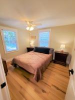 Oscar’s Hendo Retreat - B&B Hendersonville