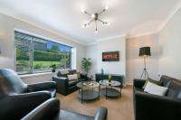 Faulds Crescent Lodge ✪ Grampian Lettings Ltd - B&B