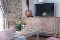 Flora-heartbeat old city three bedrooms apartment - B&B Dubrovnik