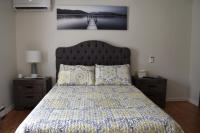Chambre Lit Queen-Size avec Kitchenette