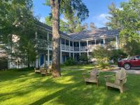 M22 Inn Glen Arbor - B&B