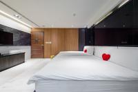 Superior Family Room with Wooden Bath