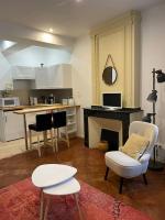 B&B L'Isle-Jourdain - Charmant Studio centre-ville - Bed and Breakfast L'Isle-Jourdain