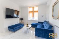 B&B Bournemouth - Blue Lagoon - 1 MINUTE FROM 02 ACADEMY - FREE PARKING - 5 MINUTES FROM THE BEACH - FAST WI-FI - SMART TV - Bed and Breakfast Bournemouth