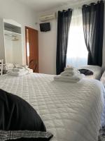 Vierbettzimmer mit eigenem Bad