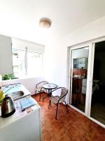 Apartment with Garden View