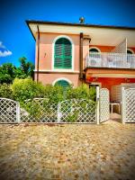 Conero Casa T8- Marcelli di Numana in Piazzale Tremiti 8 con Parcheggio Esclusivo Giardino e Barbecue - Chambres d'hôtes Marcelli