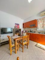 Artemis Bakerys House 2 - Bed and Breakfast Adámas