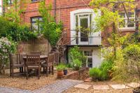 The Victoria - 4 Bedroom Townhouse With Parking - B&B
