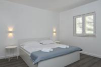 Appartamento con 2 Camere da Letto, Balcone e Vista mare