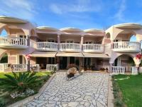 Marathon Studios & Apartments - B&B