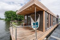 Hausboot AHOI hochwertiges Hausboote mit großer Terrasse und Kamin - B&B Amburgo