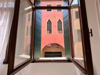 Appartamento ai Portici di Via Savonarola - Bed and Breakfast Padua