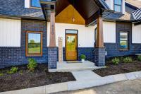 *Dog Friendly*Modern home-Minutes to Dollywood, Gatlinburg, Smoky Mountains & Pigeon Forge! - B&B