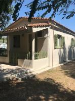 Katakolo Stone-paved Family Heaven - B&B