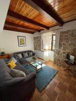 Harry's House - Bed and Breakfast Murter