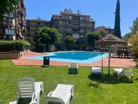 PISO JUNTO PALACIO CONGRESOS Y METRO, CENTRICO CON PISCINA - Ferienwohnung